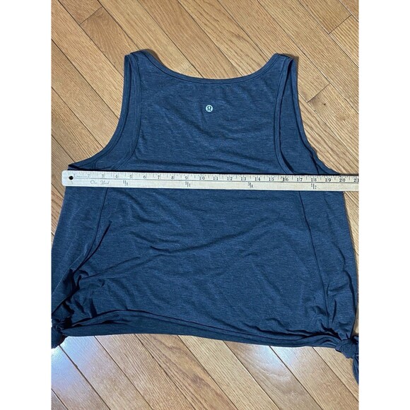 Lululemon Watch Me Flip Tank 6 - Picture 7 of 8